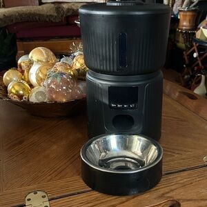 Automatic Pet Feeder